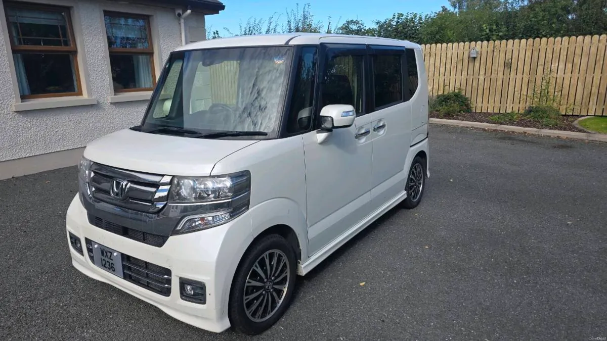 Honda Nbox Custom - Image 2