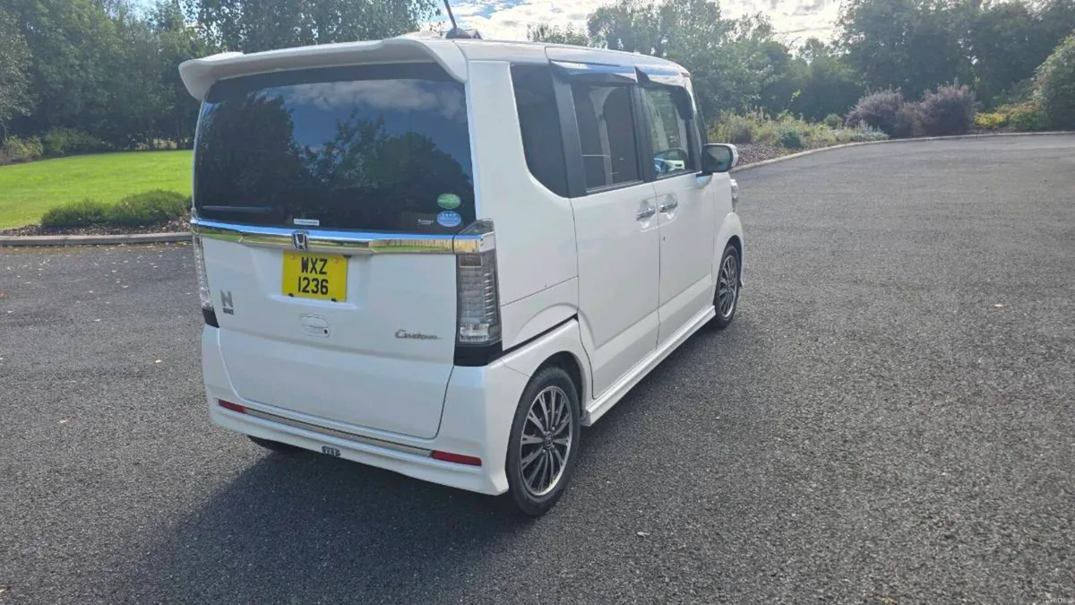 Honda Nbox Custom - Image 5