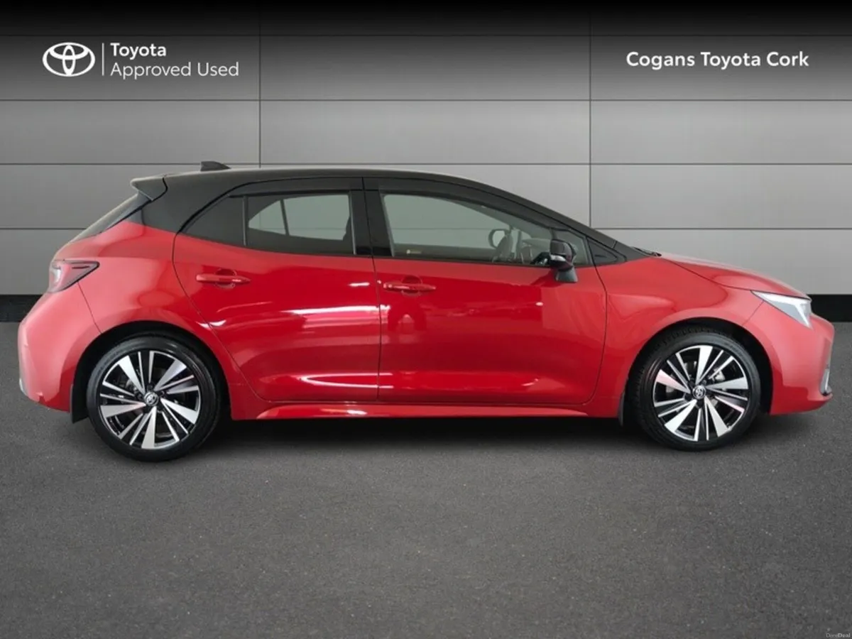 Toyota Corolla Luna Sport - Image 3