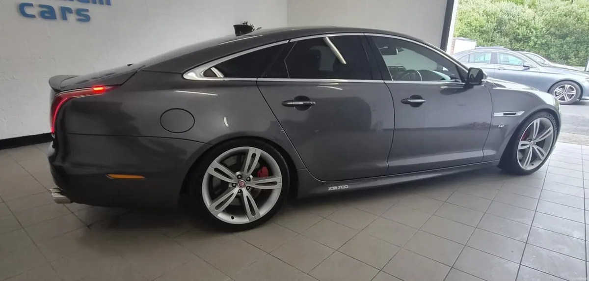Jaguar XJ 2016 - Image 4