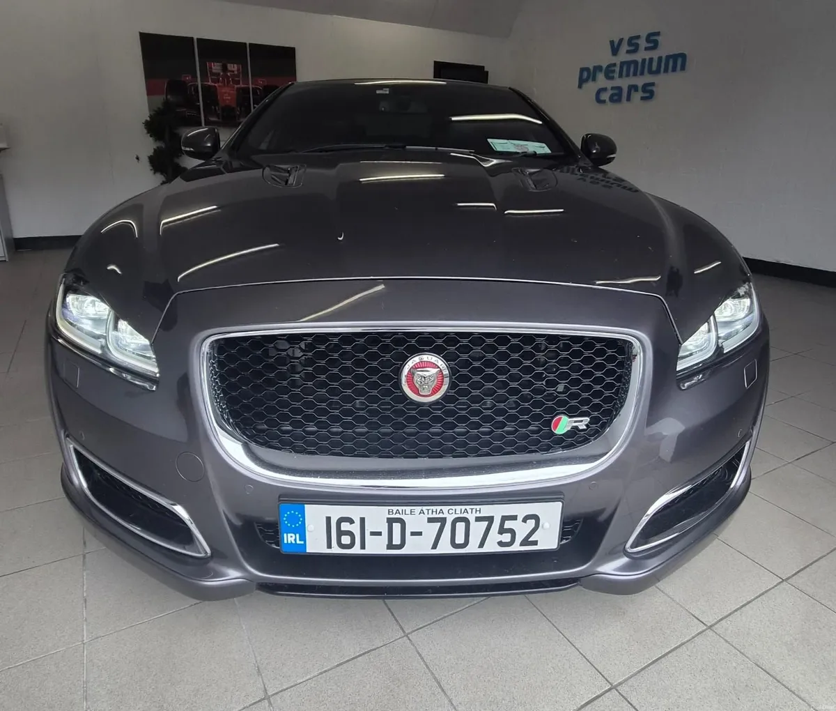 Jaguar XJ 2016 - Image 5