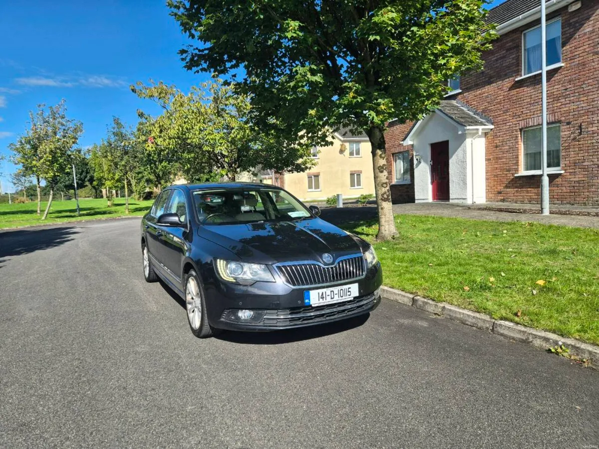 Skoda Superb - Image 1