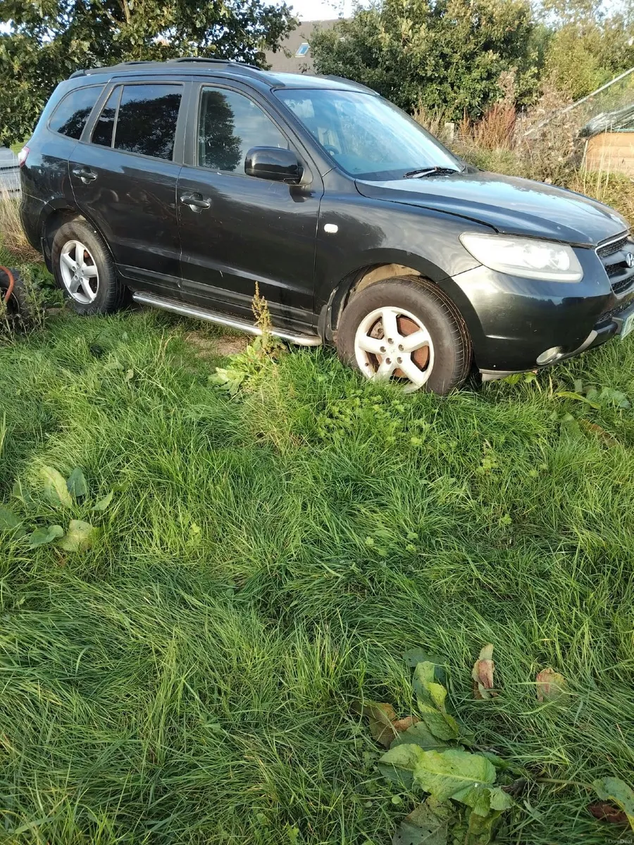 Hyundai Santa Fe 2007 - Image 2