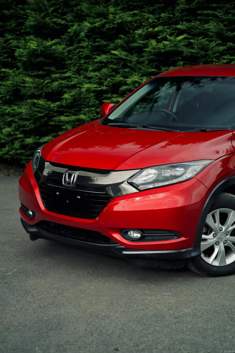 Honda Vezel Hybrid 2018 | Ultra Low Mileage - Image 6