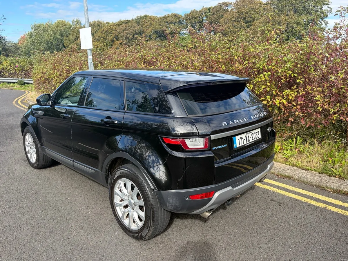 2017 Land Rover Evoque - Image 4
