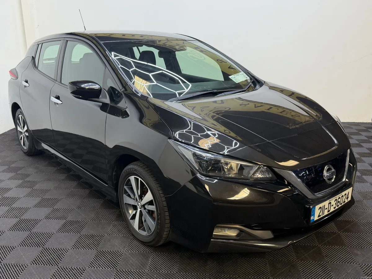 BEST VALUE *2021 Nissan Leaf *LOW KM** - Image 2