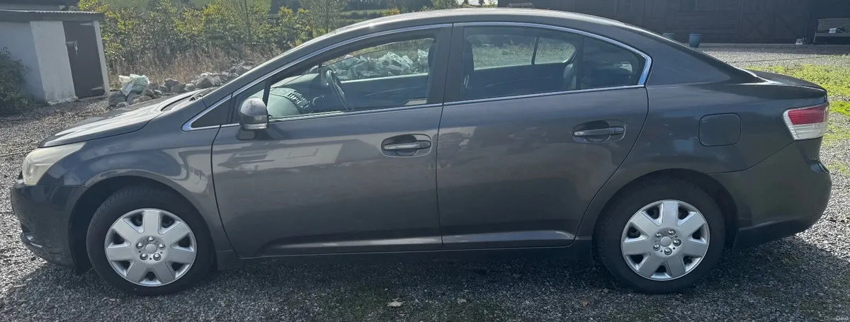Toyota Avensis 2009 - Image 4