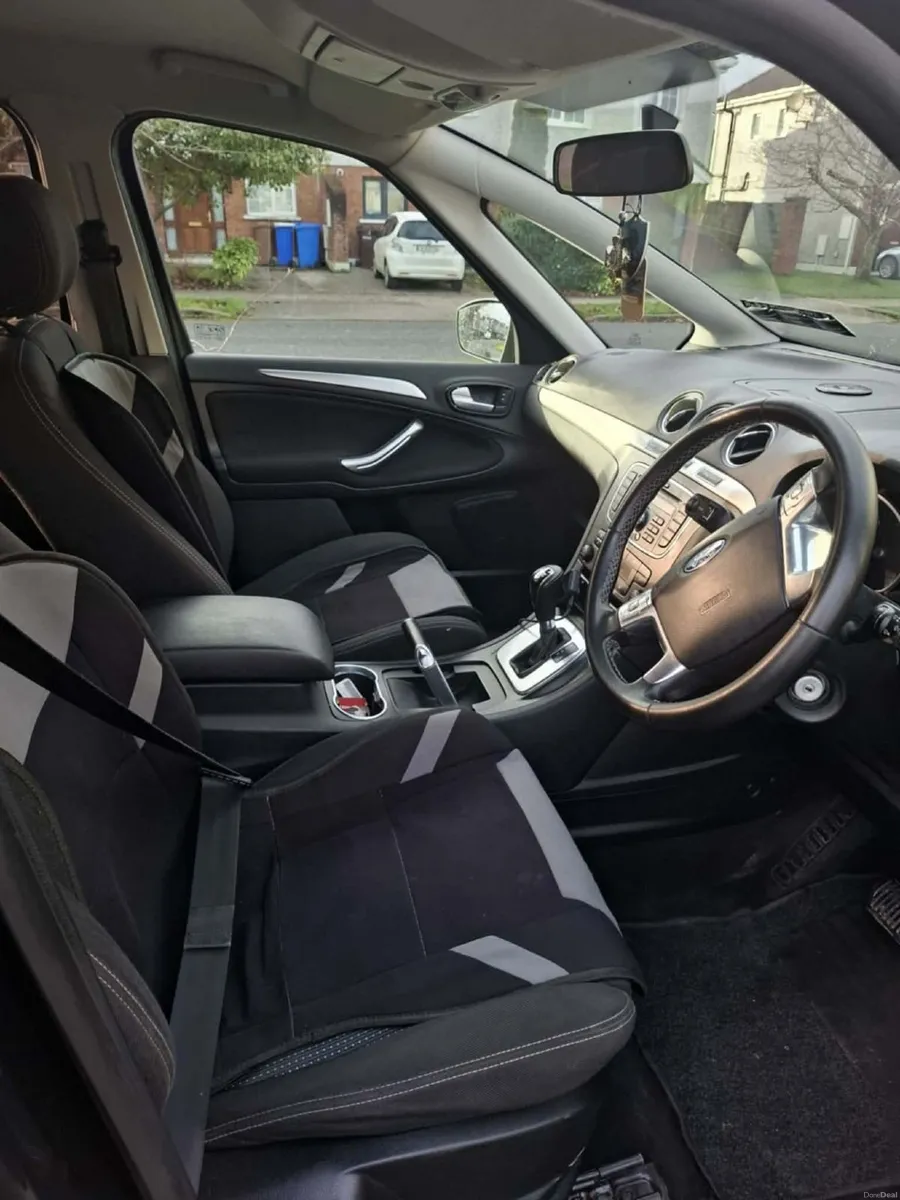 Ford S-Max 2014 - Image 2