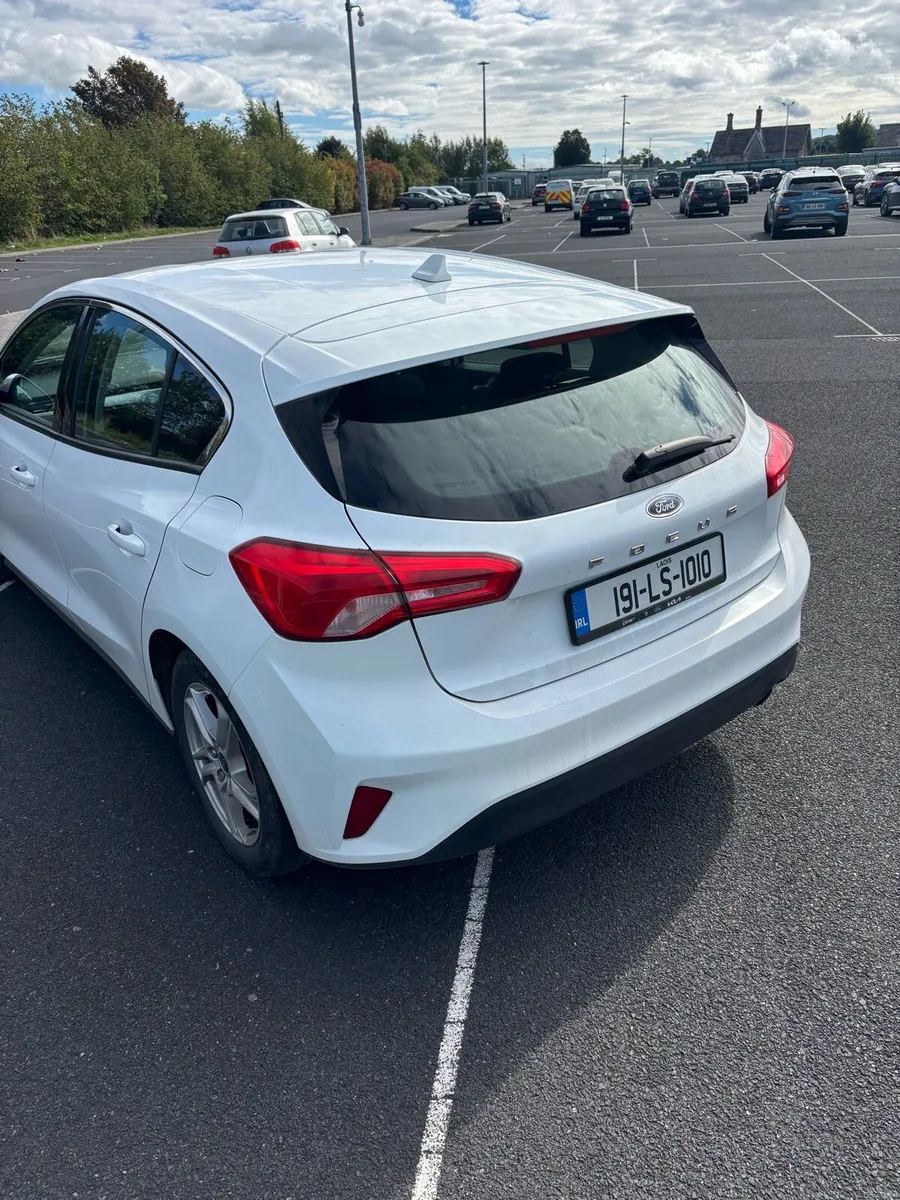 Ford Focus 2019 - Image 3