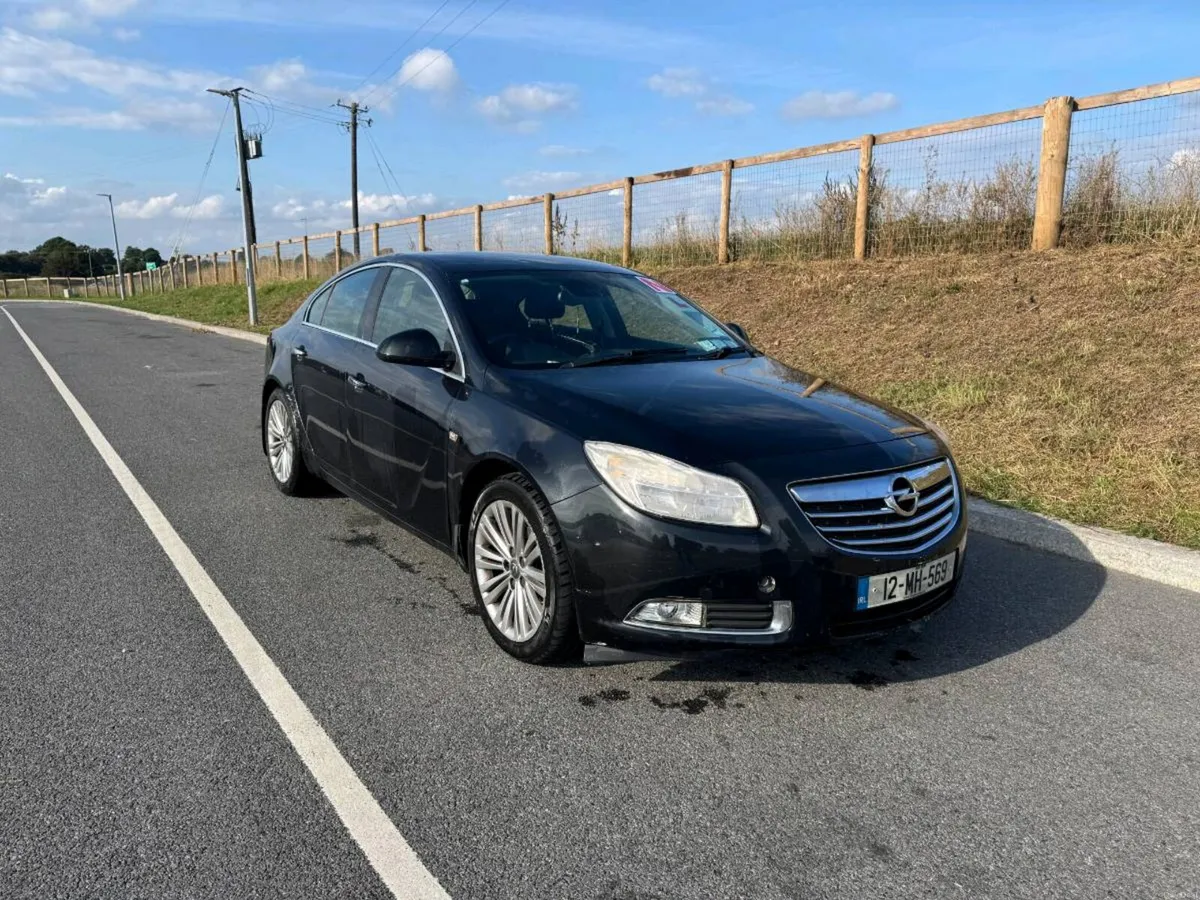 Opel insigna - Image 1