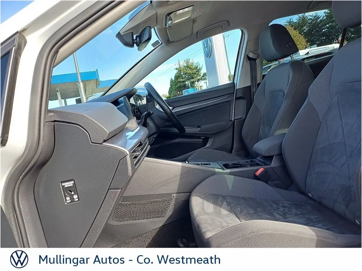 Volkswagen Golf 1.5 eTSI 150HP Style DSG MHEV - Image 4