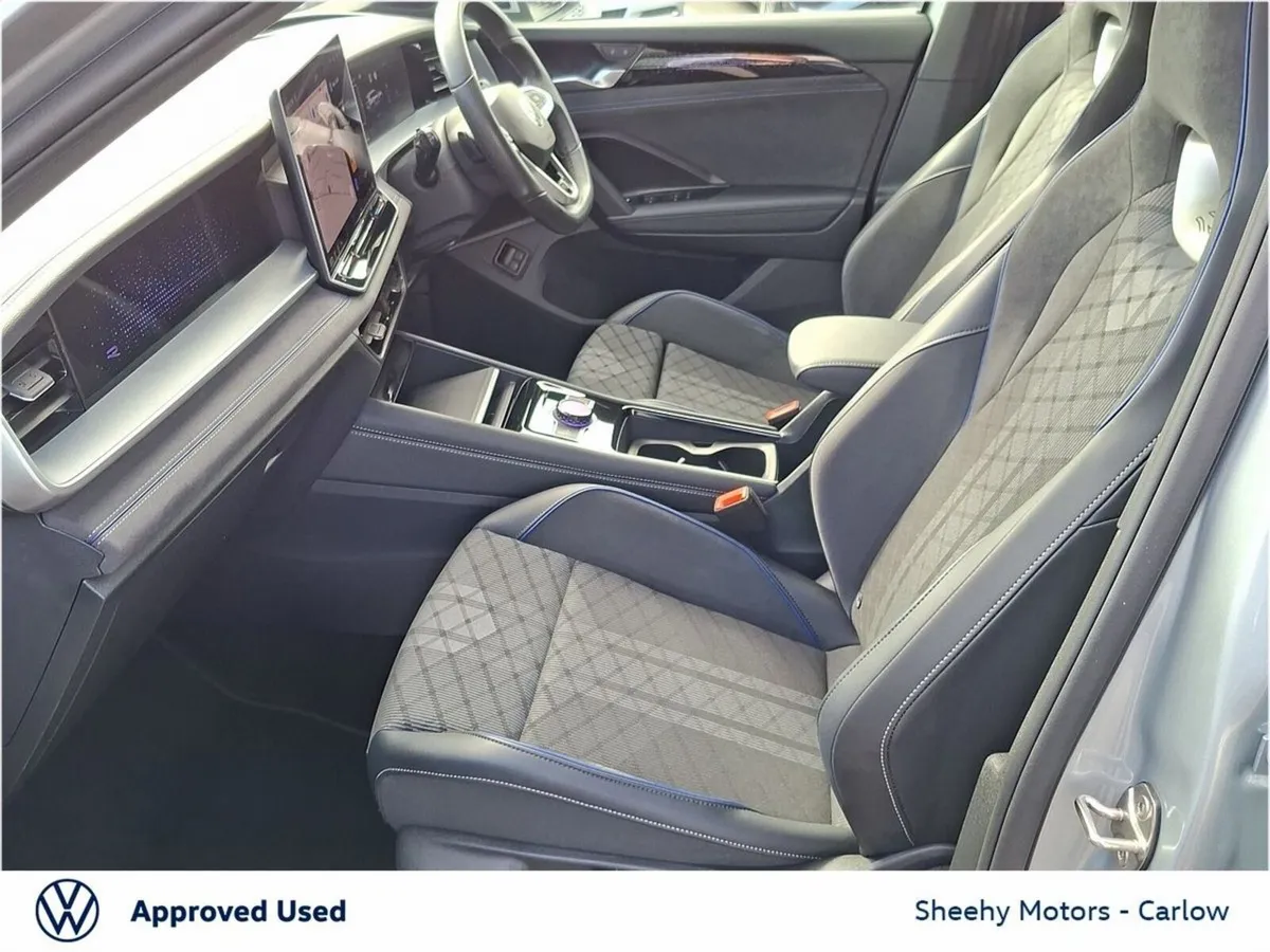 Volkswagen Tayron 1.5 TSI R-Line 75 PHEV DSG - Image 4
