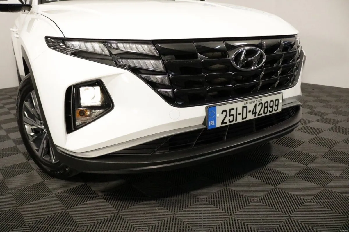 Hyundai Tucson Hybrid Comfort Plus 1.6L Petrol Aut - Image 3