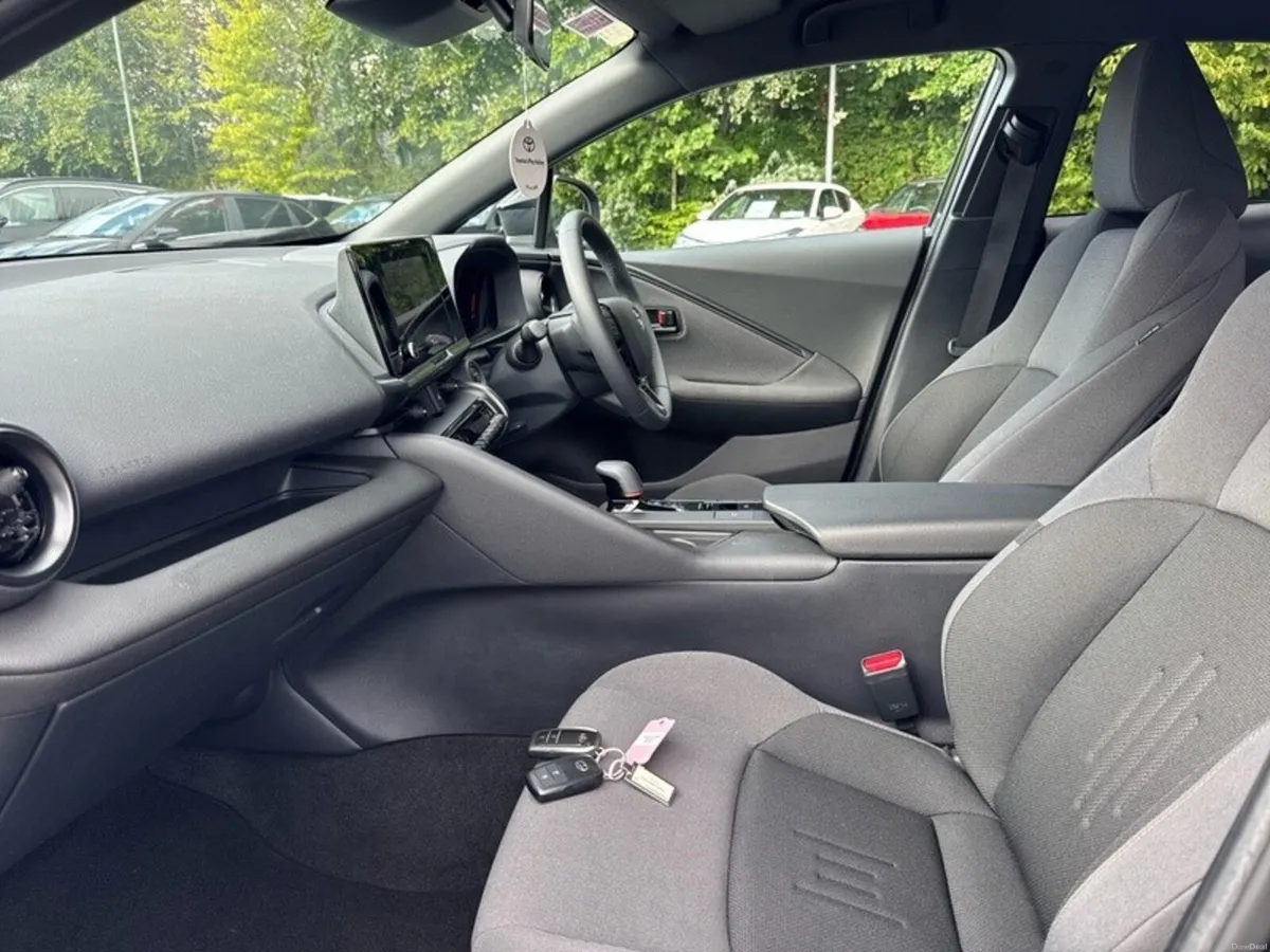 Toyota C-HR C-HR HYBRID SPORT - Image 6