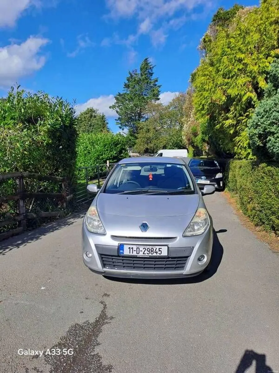 2011 Renault Clio - Image 2