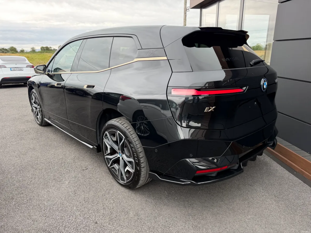 IX M50e - Fully Loaded - Long range 111kwh - Image 6