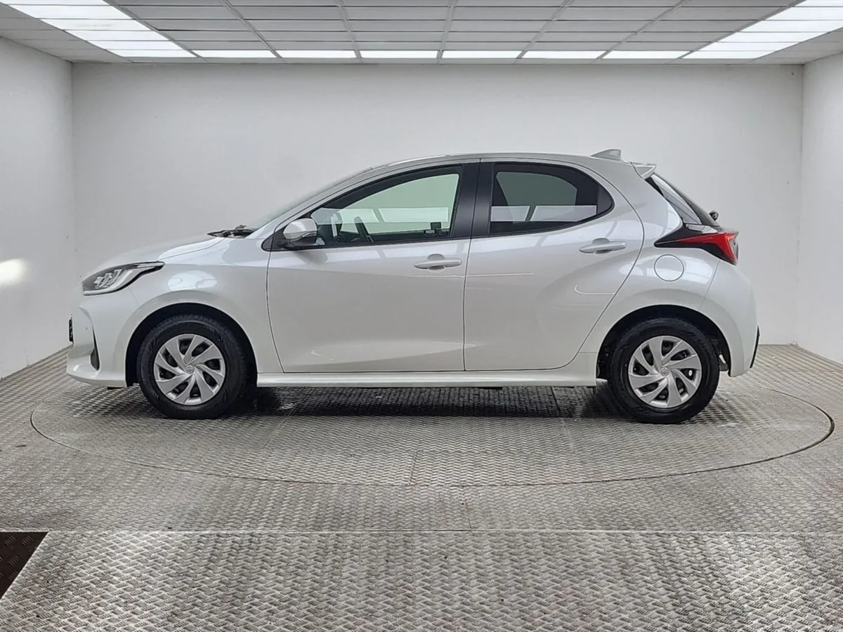 Toyota Yaris HYBRID G Edition - Image 5
