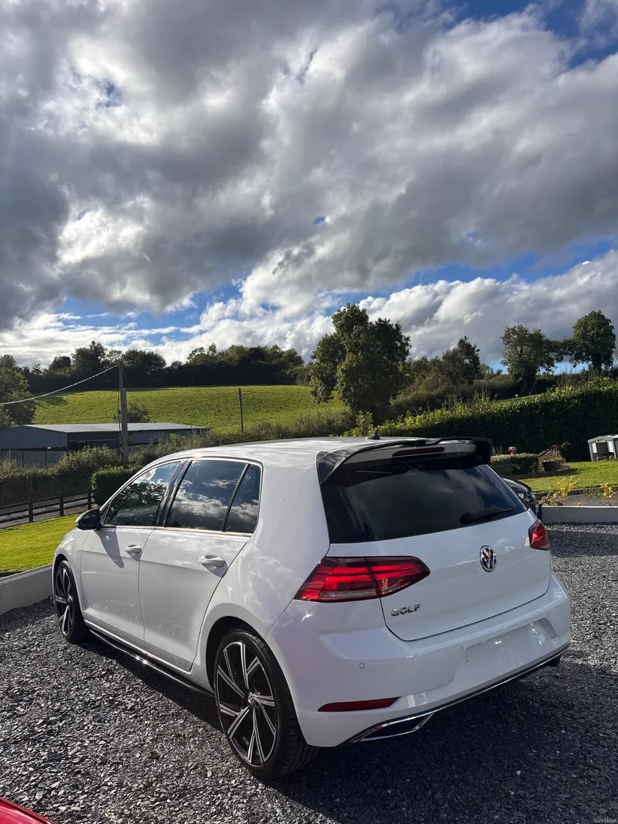 Volkswagen Golf 2018 Highline - Image 3