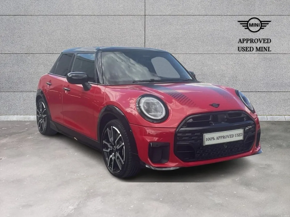 Mini Cooper Cooper C 5 Door - Image 1