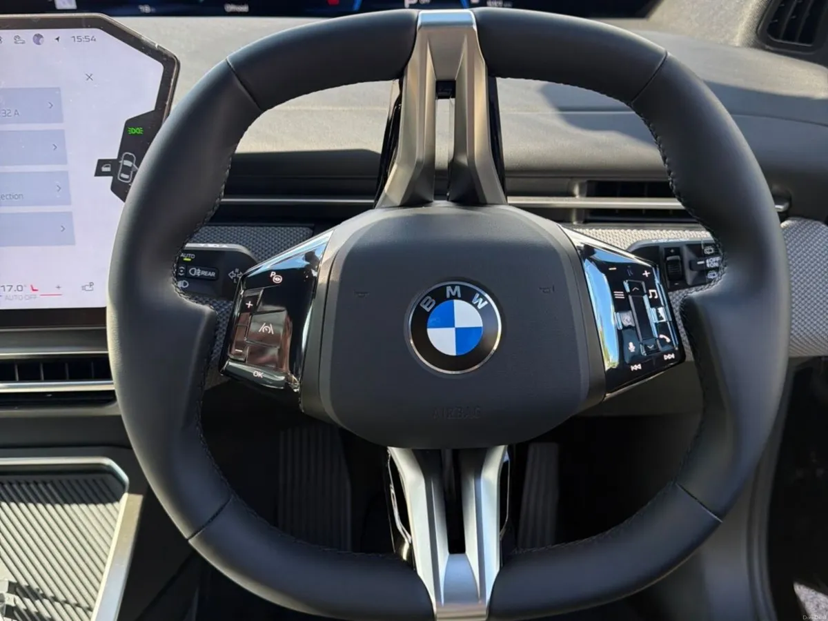 BMW iX3 50 xDrive - Image 5