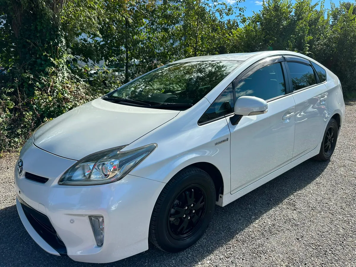 Toyota Prius low molege!!! - Image 2
