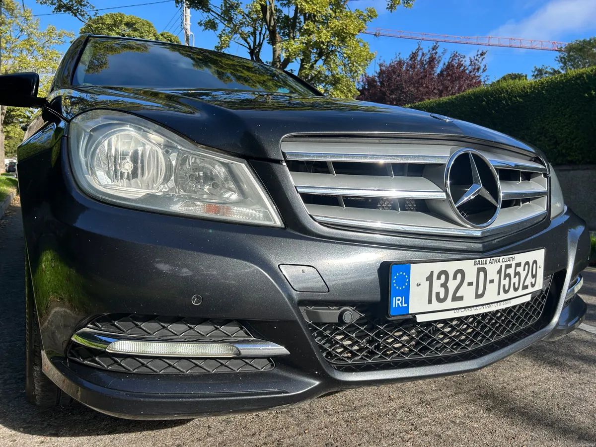 2013 MERCEDES C CLASS MANUAL LEATHER INTERIOR - Image 1