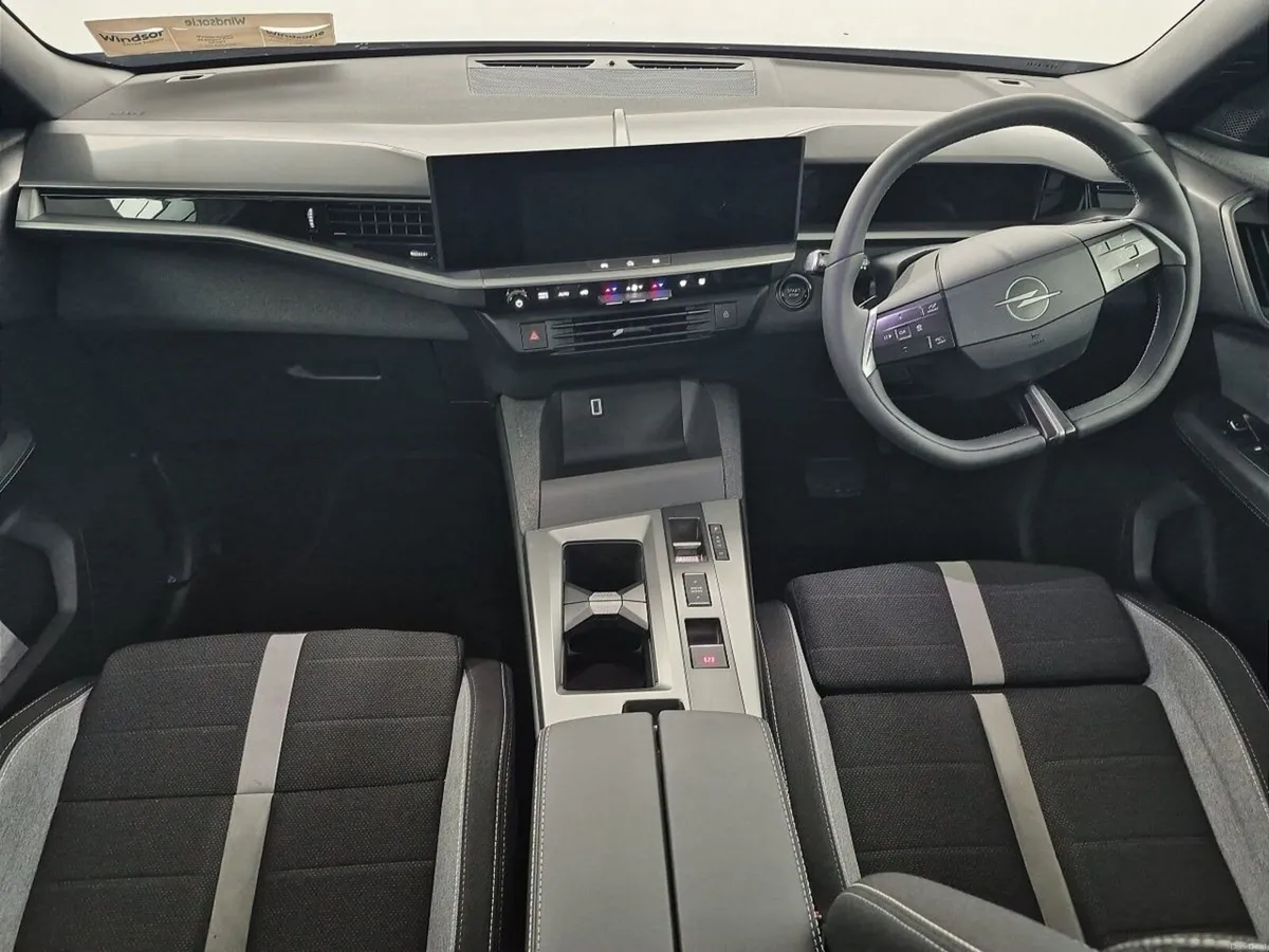 Opel Grandland Elegance Hybrid - Image 3