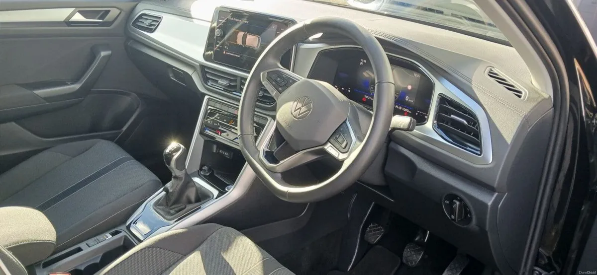Volkswagen T-Roc EDITION 75 2.0TDI 116HP **REAR VI - Image 5