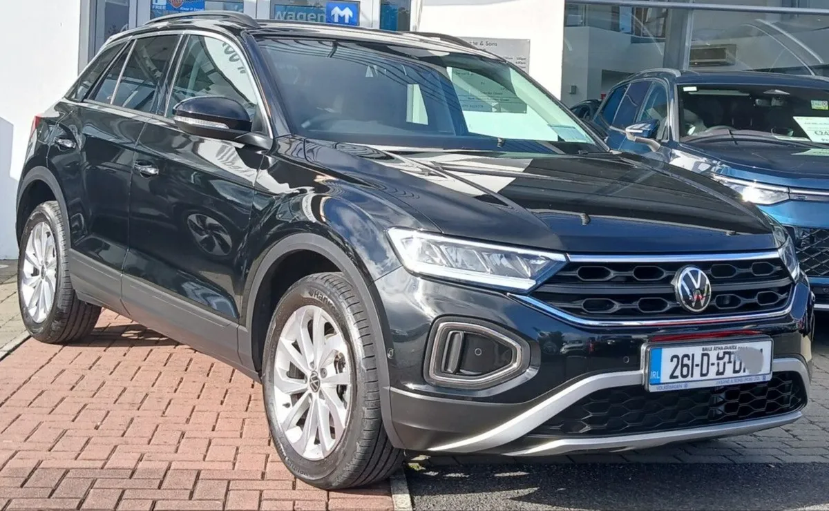Volkswagen T-Roc EDITION 75 2.0TDI 116HP **REAR VI - Image 1