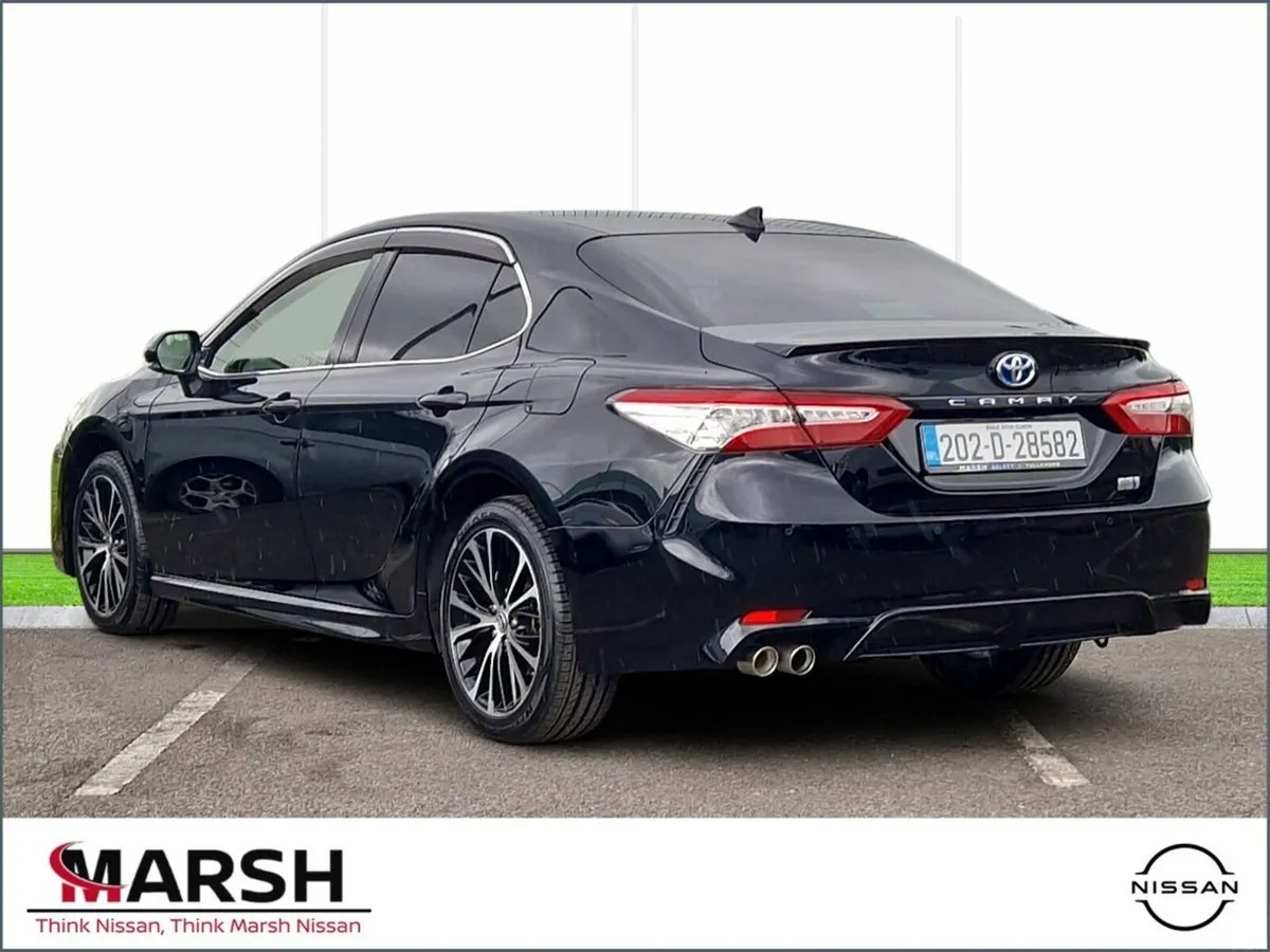 Toyota Camry WORLD SPORT 2.5 HYBRID - Image 3