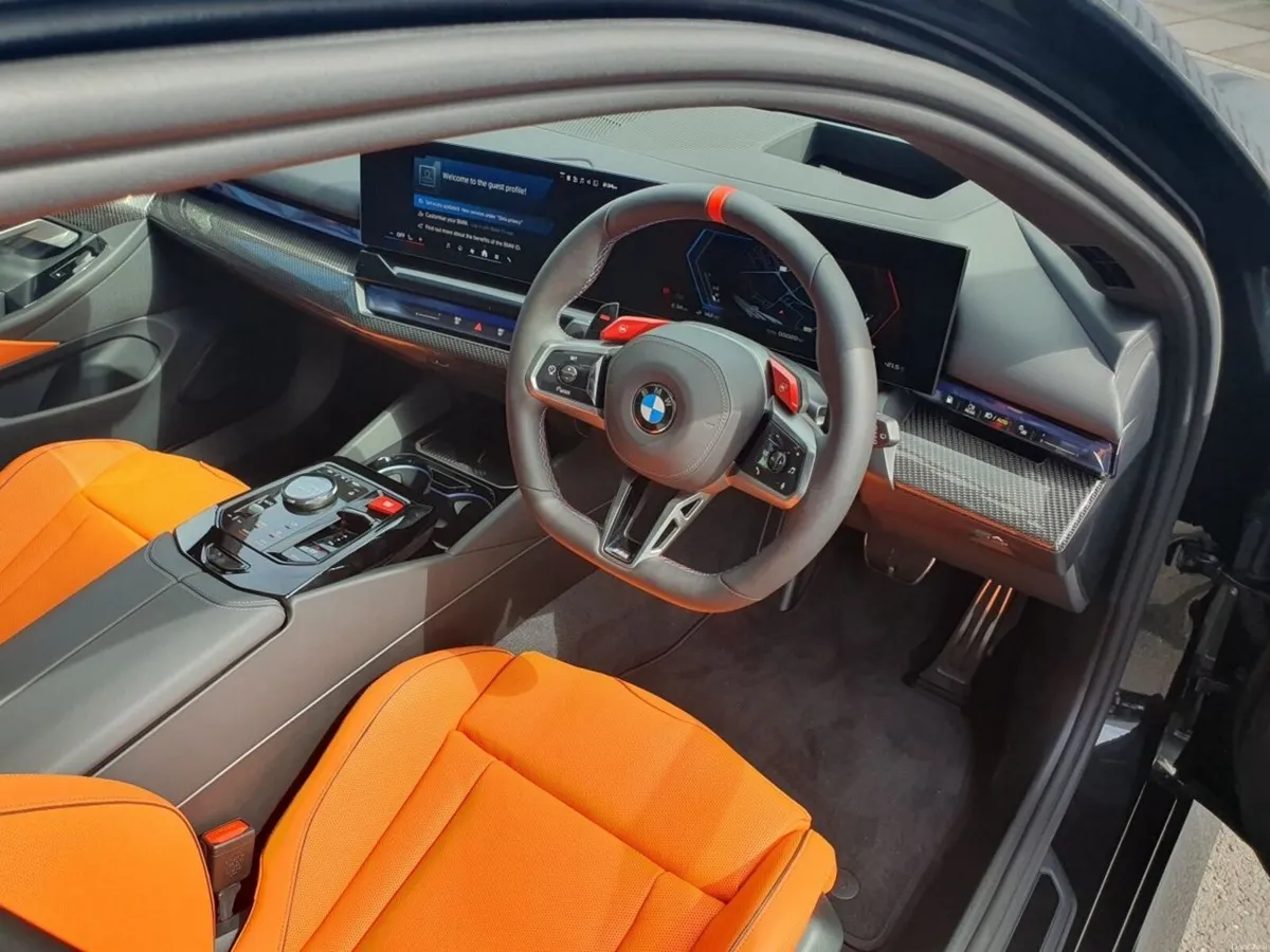 BMW M5 Touring - Image 6
