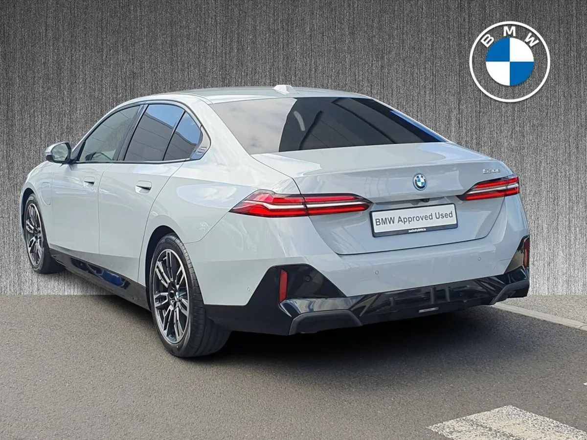 BMW 5-Series 530e M Sport Saloon - Image 2