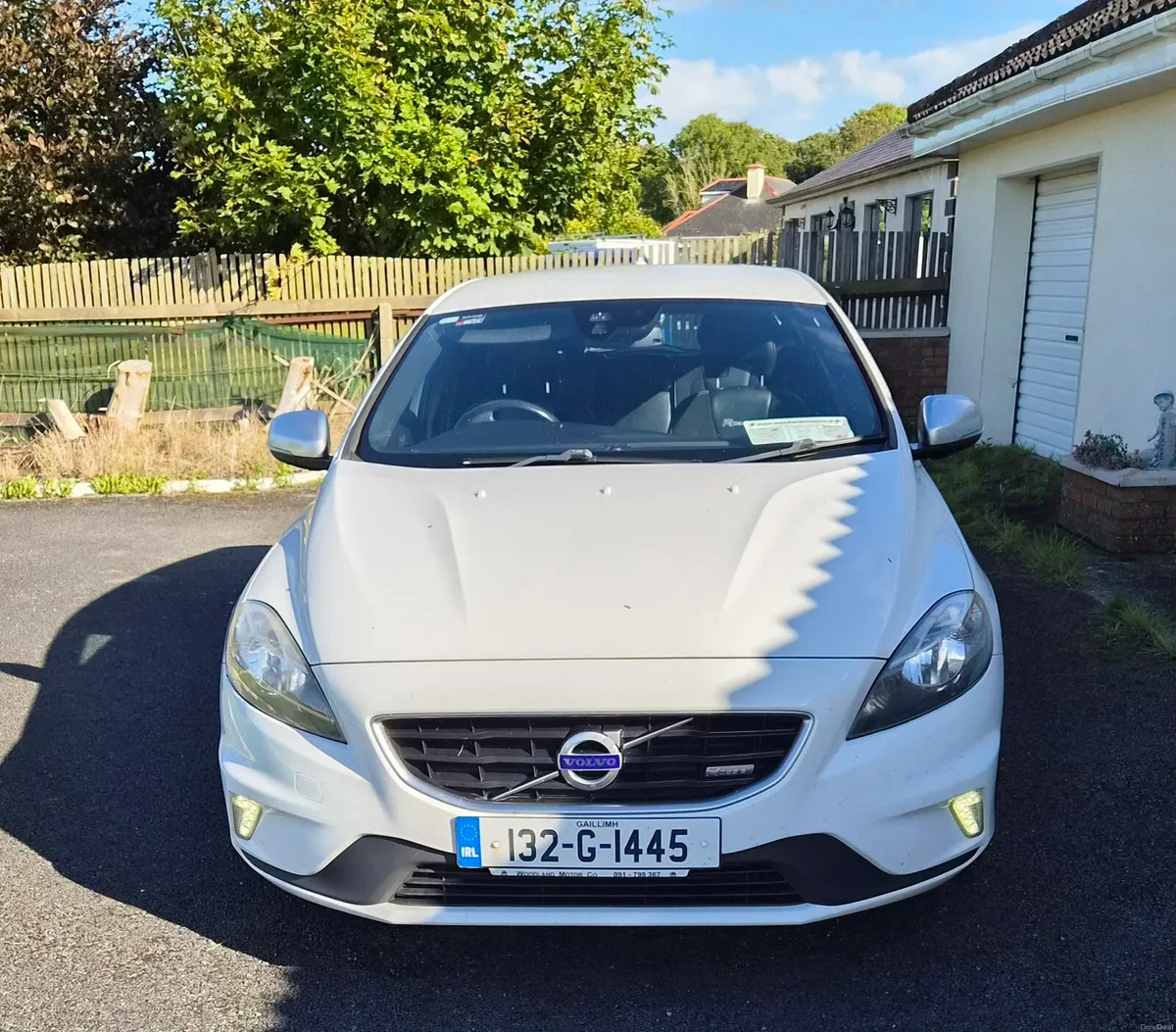 Volvo v40 - Image 1