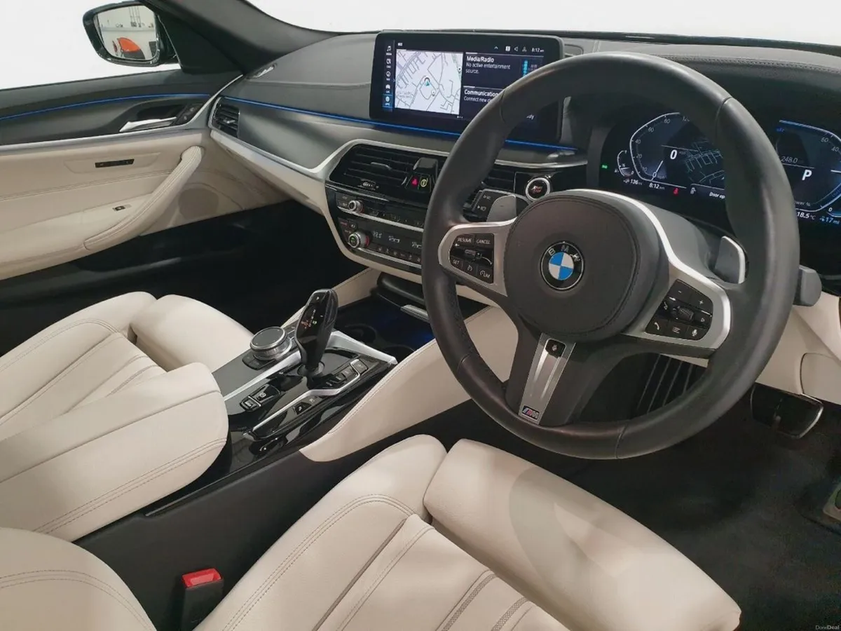 BMW 5-Series 530e M Sport Touring - Image 6
