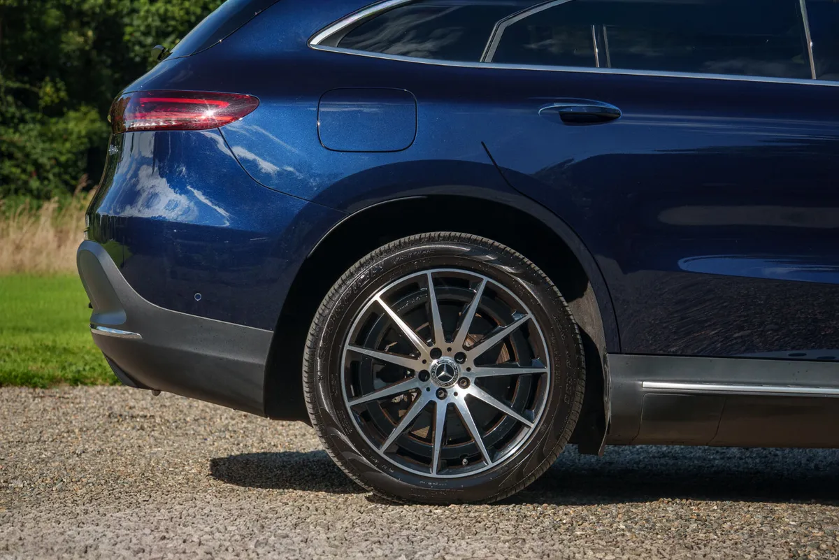 2024 Mercedes-Benz EQC AMG LINE - SOH 97.7% - Image 5