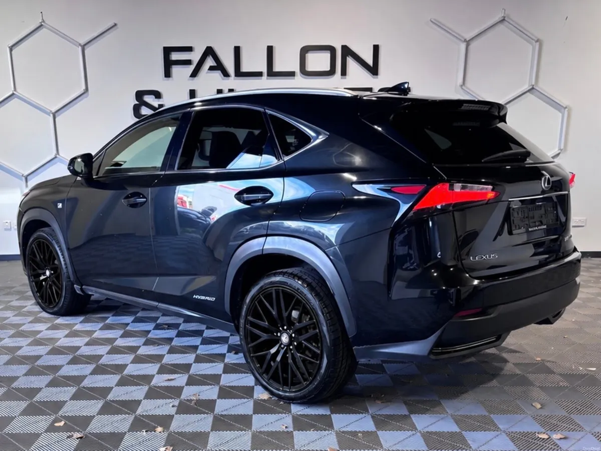 2016 LEXUS NX 300H 2.5 F-SPORT - Image 3