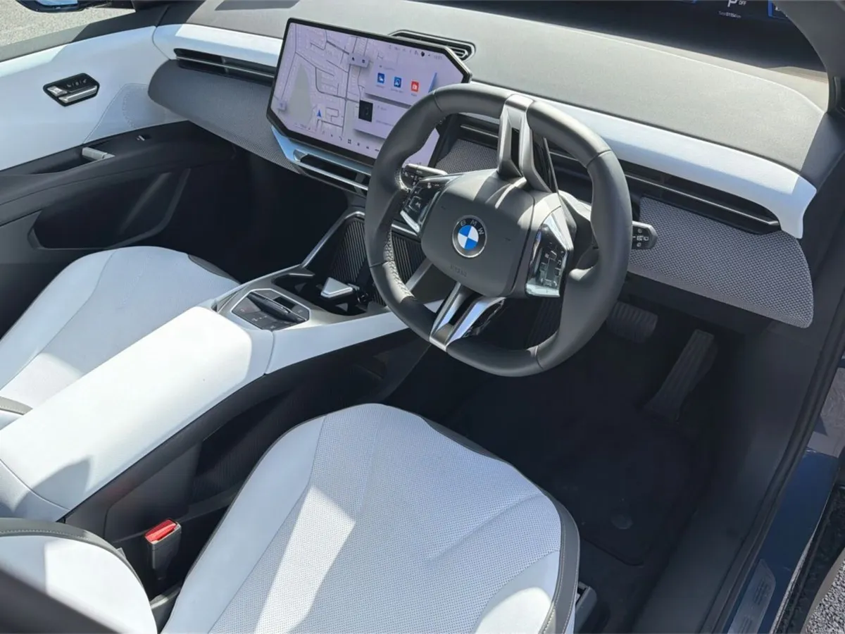 BMW iX3 50 xDrive - Image 6