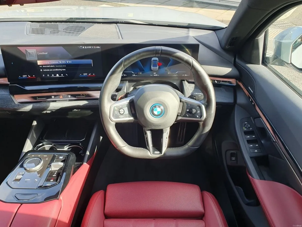 BMW i5 eDrive40 M Sport Saloon - Image 5