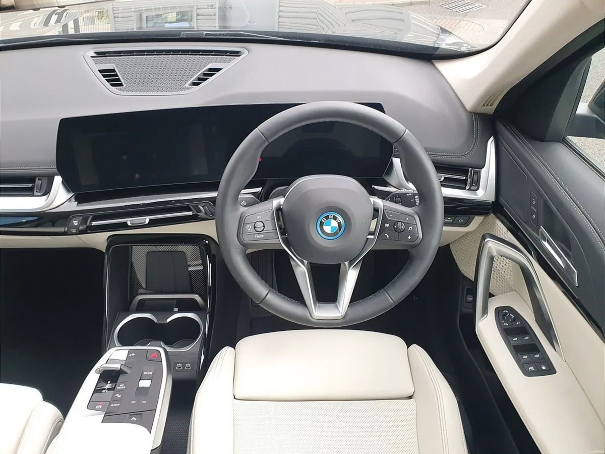BMW X1 xDrive25e xLine - Image 5