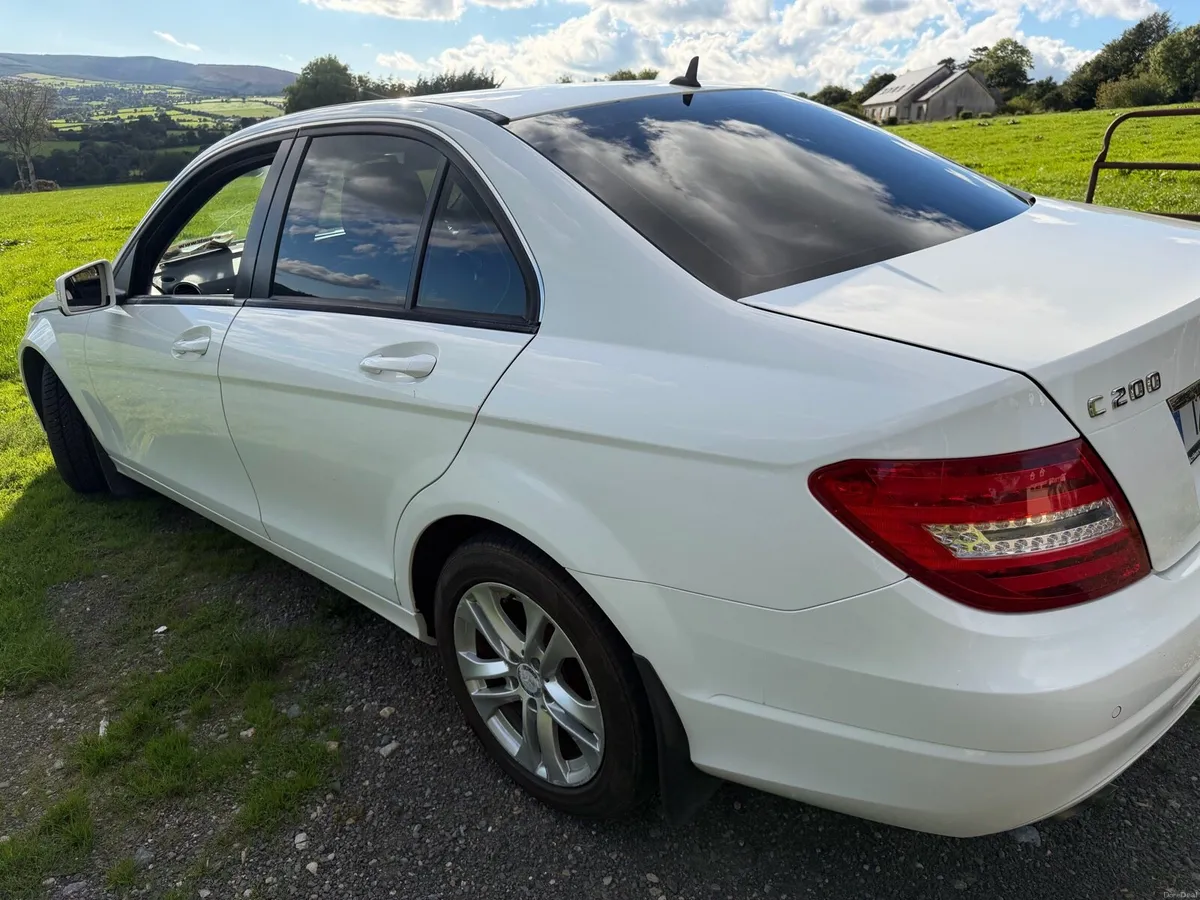 Mercedes C Class 6 speed Diesel - Image 5