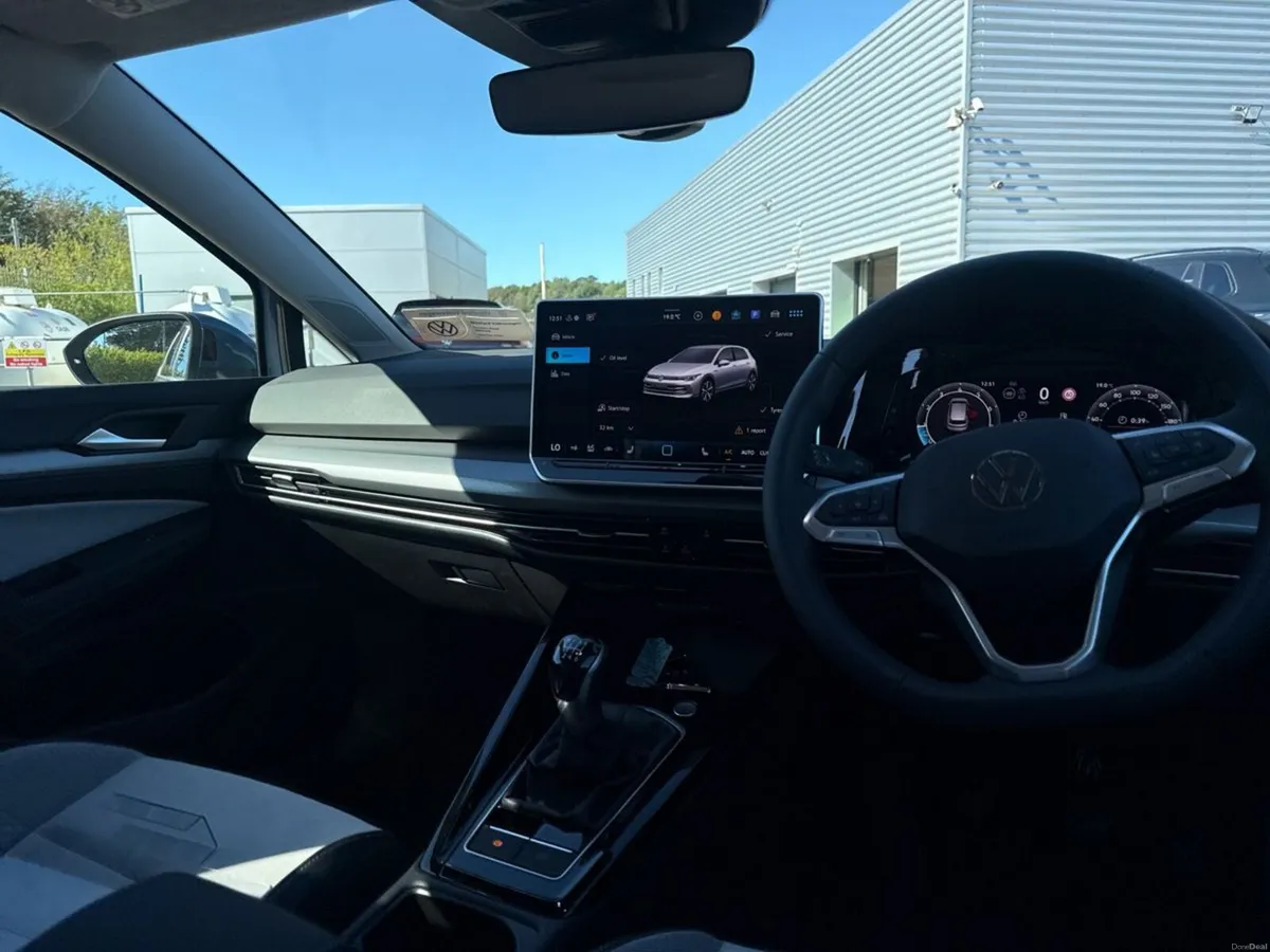 Volkswagen Golf STYLE 1.5 TSI 150HP - Image 6