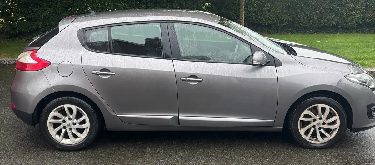 151 Renault Megane DYNAMIQUE 1.5 DCI - Image 3