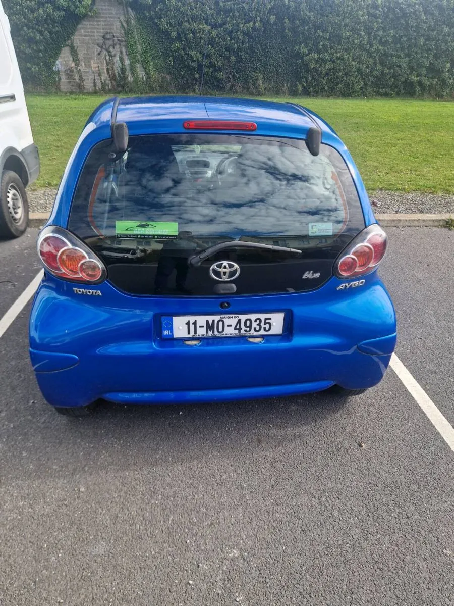 2011 Toyota aygo 1.0 nct 04/27 tax 10/26 - Image 6