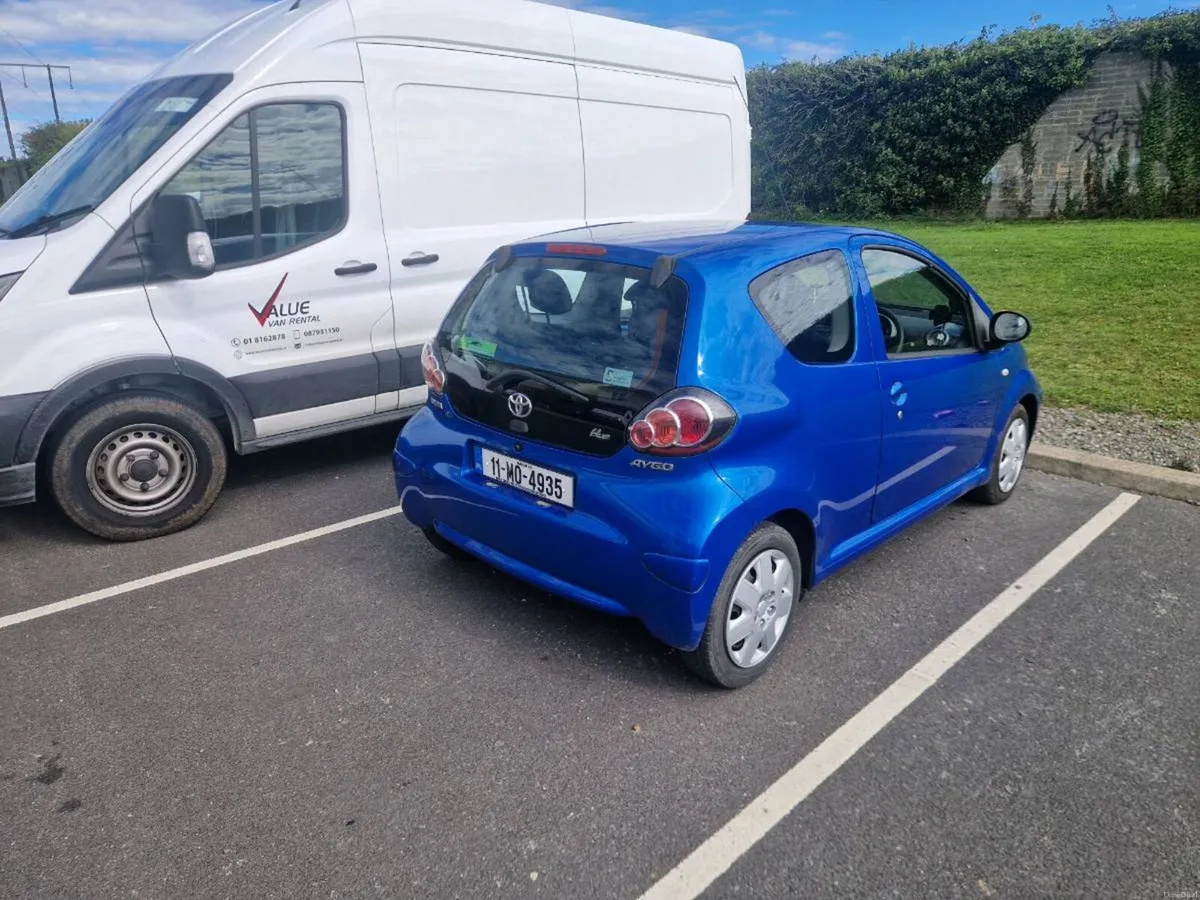 2011 Toyota aygo 1.0 nct 04/27 tax 10/26 - Image 4
