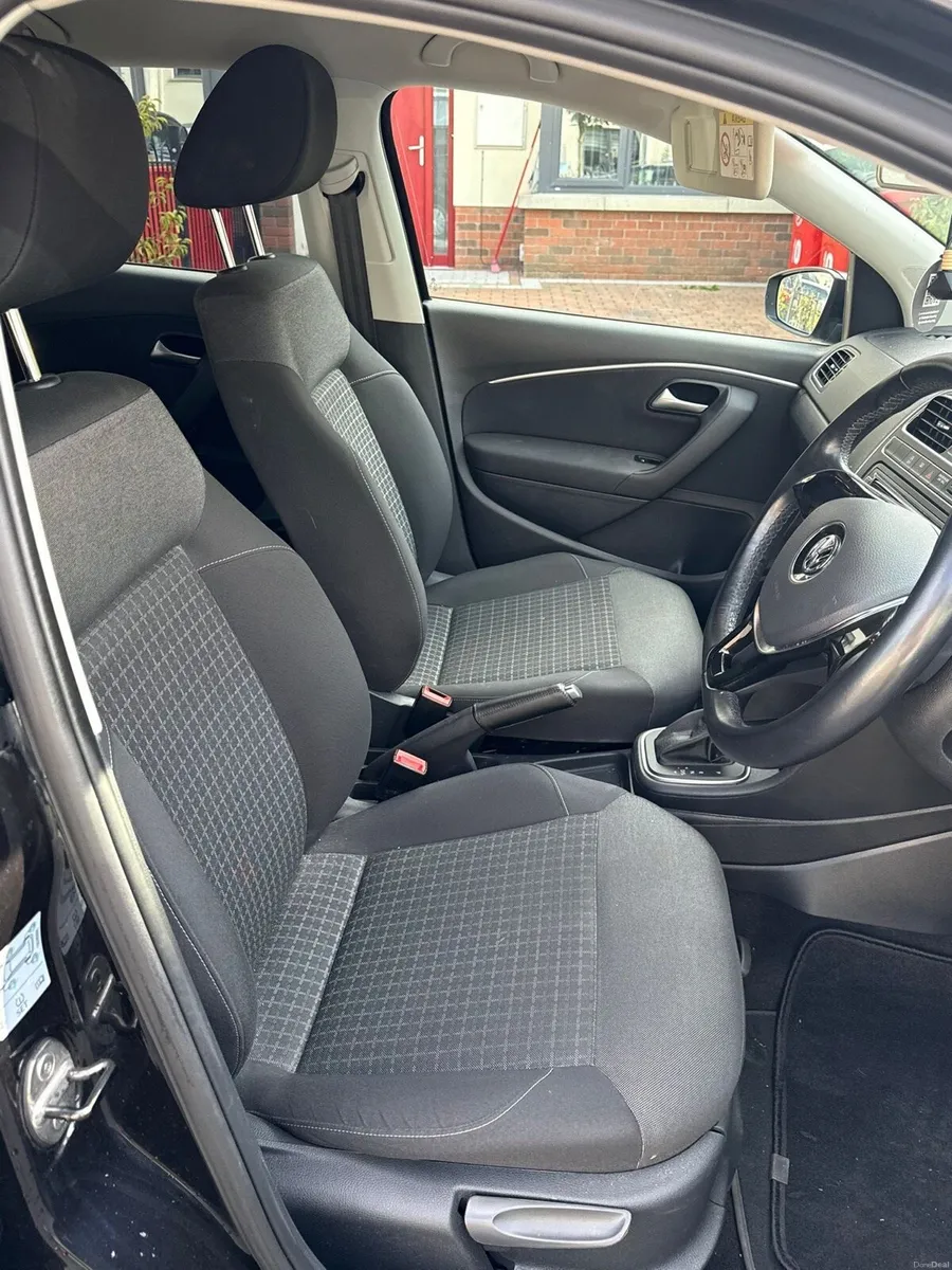 Volkswagen Polo 2016 Automatic TSI Blue Motion - Image 5