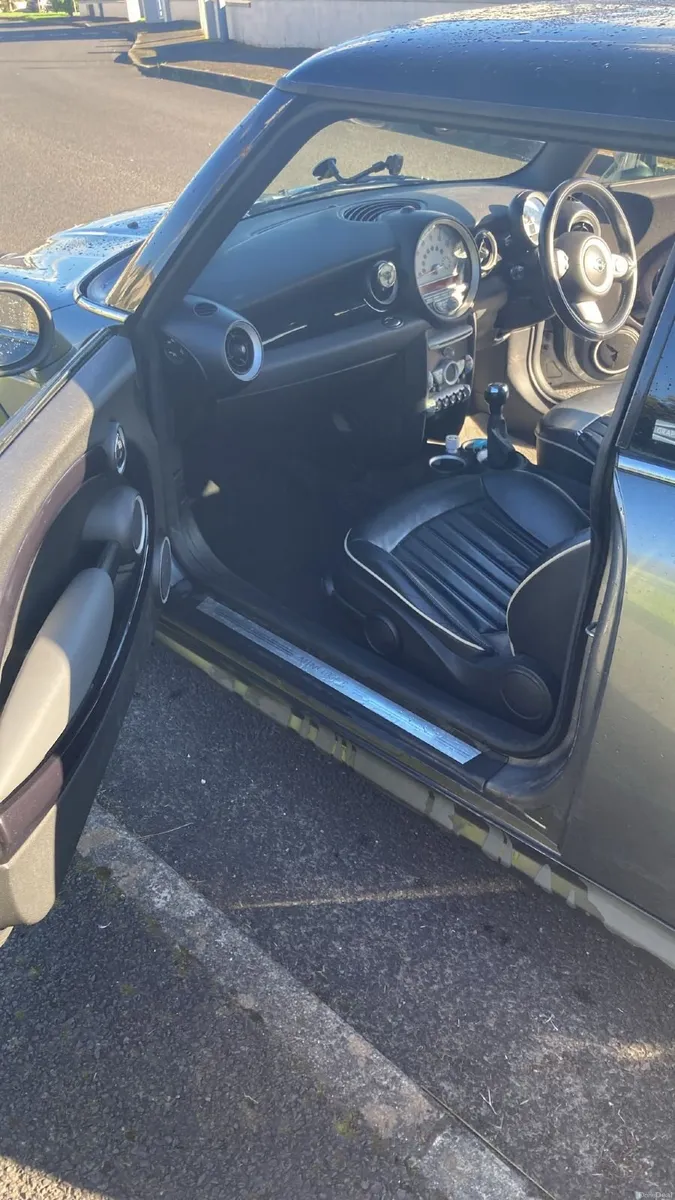 Mini Cooper - Image 6
