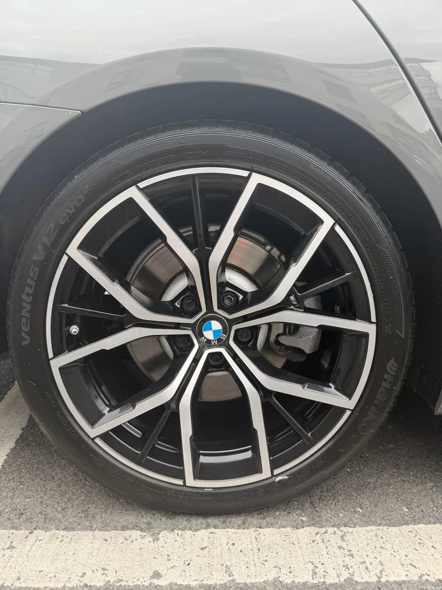 2021(211) BMW 520d M-Sport LCI Model Bernina Grey - Image 4