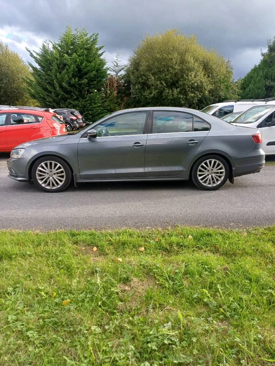 2016 VW Jetta - Image 5