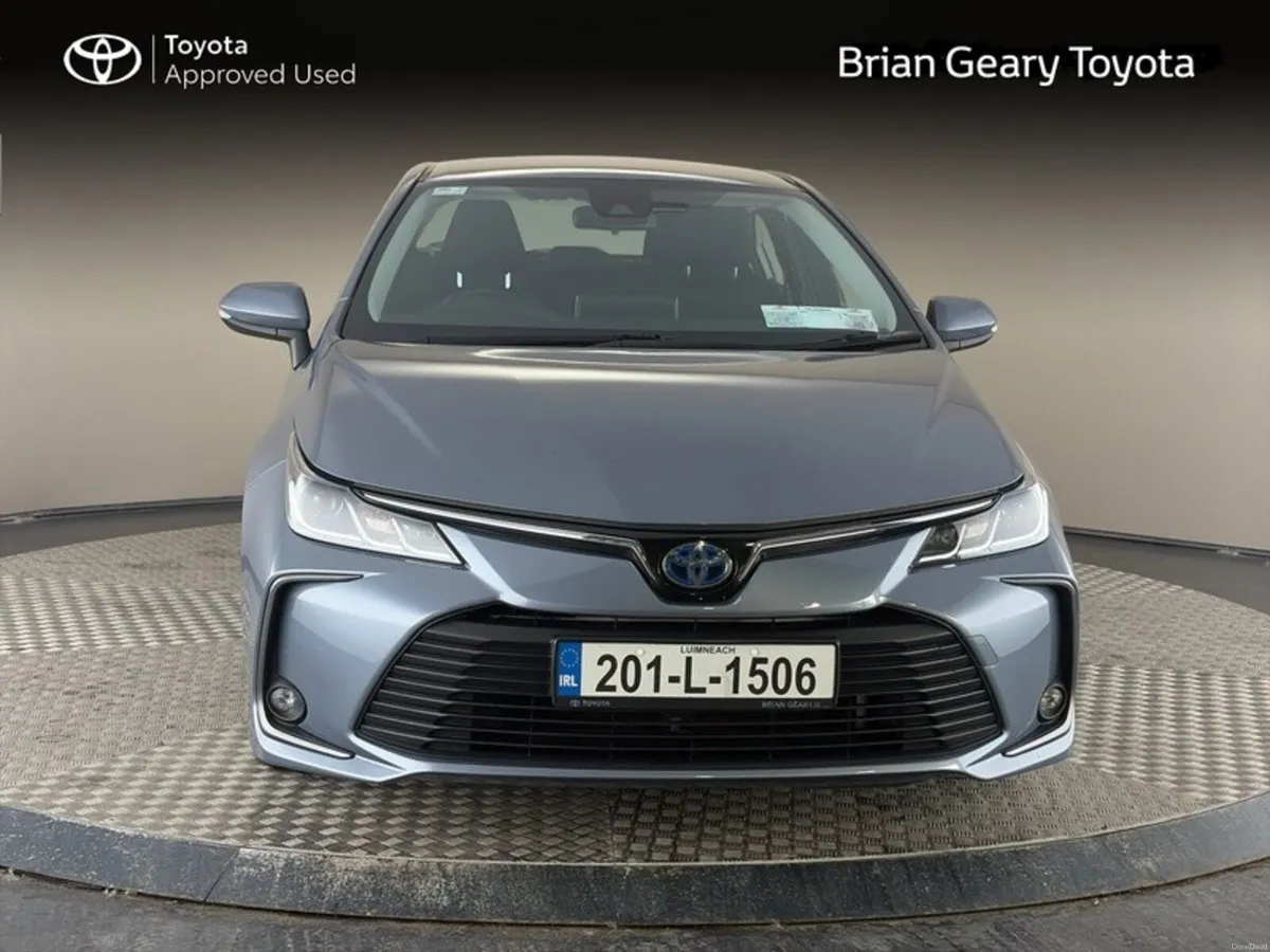 Toyota Corolla HYBRID LUNA SAL - Image 5