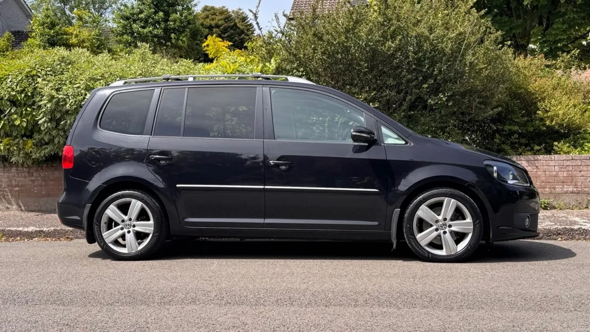 Volkswagen Touran 2015 HIGHLINE 2.0 TDI - Image 4
